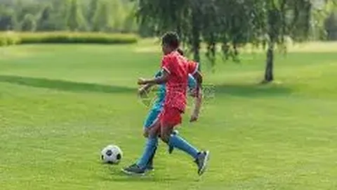 “诺丁汉森林主场遭曼城逆转，哈兰德替补表现卓越”